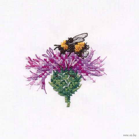 Набор для вышивания на одежде "Шмель на цветке" (58х65 мм) — фото, картинка